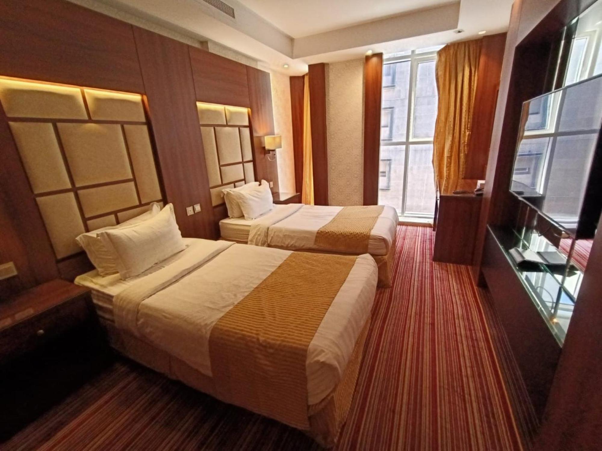 Отель Quiet Jeddah Al Hamra Экстерьер фото